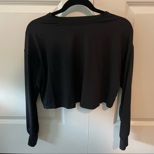 Cropped long sleeve work out top
